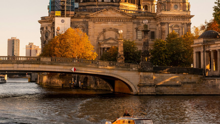 julia-solonina-5NnK3nJ44g8-unsplash Dresden DBI.jpg