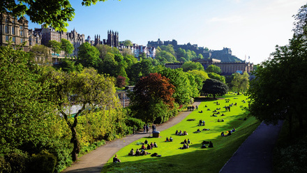 edinburgh calendar 2.jpg